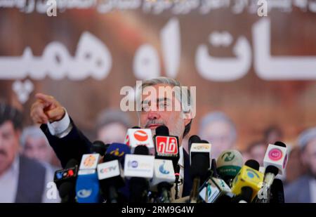 (140522) -- KABUL, May 22, 2014 (Xinhua) -- Afghan presidential candidate Abdullah Abdullah speaks during an election gathering in Kabul, Afghanistan, May 22, 2014. With the three-week campaign for the second round of Afghan presidential elections between the two frontrunners beginning on Thursday, both of the presidential hopefuls called for a transparent result of the runoff. (Xinhua/STR) AFGHANISTAN-KABUL-ELECTION PUBLICATIONxNOTxINxCHN   Kabul May 22 2014 XINHUA Afghan Presidential Candidate Abdullah Abdullah Speaks during to ELECTION Gathering in Kabul Afghanistan May 22 2014 With The Thr Stock Photo