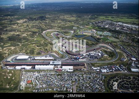 Luftaufnahme während des F1 Grand Prix der Niederlande auf dem Circuit Zandvoort am 27. August 2023 in Zandvoort, Niederlande. ANP PETER BAKKER netherlands Out - belgium Out Credit: ANP/Alamy Live News Stockfoto