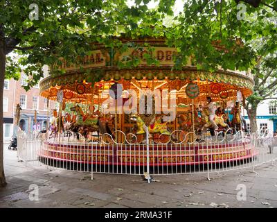 G.Warringtons viktorianisches Karussell am St. Sampson's Square, York Stockfoto