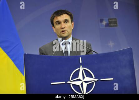 (140625) -- BRÜSSEL, 25. Juni 2014 (Xinhua) -- der ukrainische Außenminister Pawel Klimkin spricht auf einer Pressekonferenz während der NATO-Außenministertreffen am 25. Juni 2014 in der Brüsseler Hauptstadt. (Xinhua/YE Pingfan) BELGIEN-BRÜSSEL-NATO-FM TREFFEN PUBLICATIONxNOTxINxCHN Brüssel Juni 25 2014 XINHUA ukrainische Außenminister Pavel spricht AUF einer Pressekonferenz während der NATO-Außenministertreffen AM Sitz in Brüssel Hauptstadt Brüssel Juni 25 2014 XINHUA YE Pingfan Belgien Brüssel NATO FM Treffen PUBLICATIONxNOTxINxCHN Stockfoto