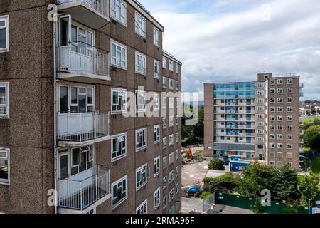 KILLINGBECK, LEEDS, UK - AUGUST 25, 2023.  Abandoned 1960's tower blocks on a council estate in Killingbeck, Leeds that have been condemned and ready Stock Photo