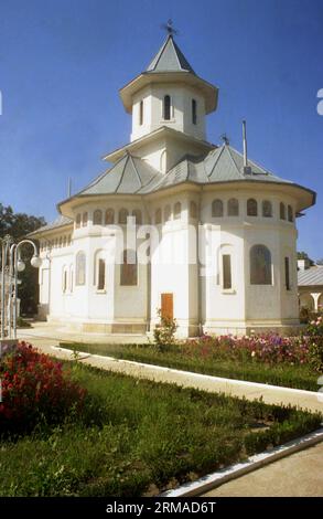 Galati County, Rumänien, 1999. Außenansicht des Klosters Vladimiresti. Stockfoto