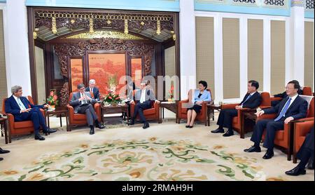 (140710) -- BEIJING, July 10, 2014 (Xinhua) -- Chinese Premier Li Keqiang (3rd L, front) meets with U.S. Secretary of State John Kerry (1st L) and Treasury Secretary Jacob Lew (2nd L, front) in Beijing, capital of China, July 10, 2014. John Kerry and Jacob Lew came here to attend the Sixth Round of China-U.S. Strategic and Economic Dialogue and the Fifth Round of China-U.S. High-Level Consultation on People-to-People Exchange. (Xinhua/Li Tao) (mp) CHINA-BEIJING-LI KEQIANG-US-JOHN KERRY-JACOB LEW-MEETING (CN) PUBLICATIONxNOTxINxCHN   Beijing July 10 2014 XINHUA Chinese Premier left Keqiang 3rd Stock Photo