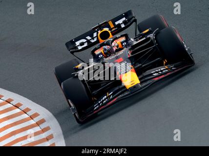 Red Bull Racing Max Verstappen beim Großen Preis von 2023 auf dem Circuit Zandvoort CM.com in Zandvoort, Niederlande. Bilddatum: Sonntag, 27. August 2023. Stockfoto