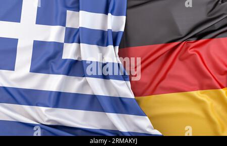 Rüschen-Flaggen Griechenlands und Deutschlands. 3D-Rendering Stockfoto