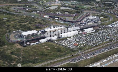 ZANDVOORT - Luftaufnahme während des F1 Grand Prix der Niederlande auf dem Circuit Zandvoort am 27. August 2023 in Zandvoort, Niederlande. ANP PETER BAKKER Stockfoto