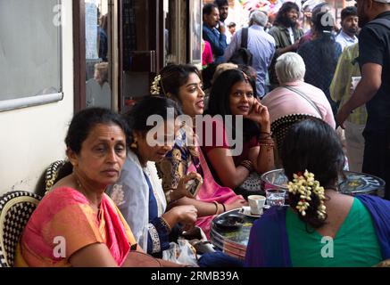 Paris, Frankreich, 27. August 2023. Fest des Gottes Ganesh. Die hinduistische und tamilische Gemeinschaft feiert am 27. August in Paris, Frankreich, den Geburtstag des Götterelefanten Ganesh, Ganesh Chaturthi. 2023. Kredit: Elena Dijour/Alamy Live News. Stockfoto