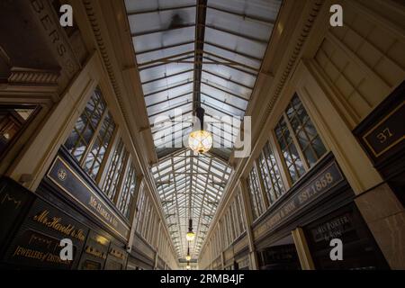 Argyll Arcade eine überdachte Einkaufspassage im Jewellery Quarter Buchanan Street Glasgow Schottland Stockfoto