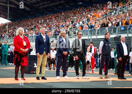 Zandvoort, Pays Bas. 27th Aug, 2023. The national anthem on the starting grid during the 2023 Formula 1 Heineken Dutch Grand Prix, 13th round of the 2023 Formula One World Championship from August 25 to 28, 2023 on the Zandvoort Circuit, in Zandvoort, Netherlands - Photo Florent Gooden/DPPI Credit: DPPI Media/Alamy Live News Stock Photo