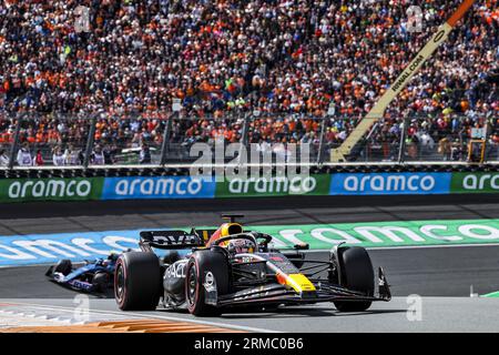 Zandvoort, Niederlande 27.08.2023, 01 VERSTAPPEN Max (nld), Red Bull Racing RB19, Action während des Formel 1 Heineken Dutch Grand Prix 2023, 13. Runde der Formel-1-Weltmeisterschaft 2023 vom 25. Bis 28. August 2023 auf dem Zandvoort Circuit in Zandvoort, Niederlande Stockfoto