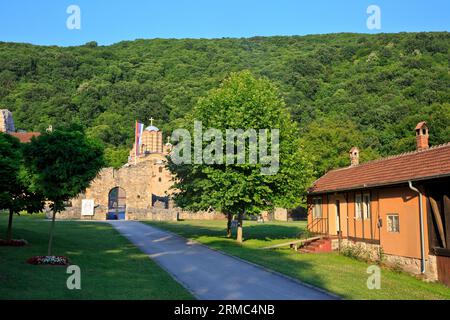 Das serbisch-orthodoxe Kloster Ravanica (gegründet 1375–1377) in Senje, Serbien Stockfoto