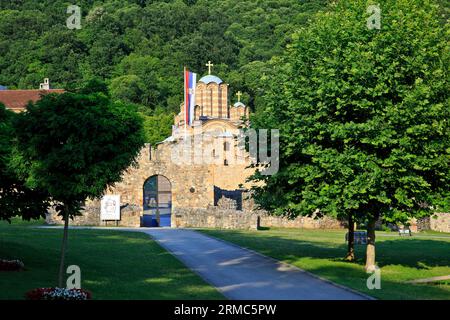 Das serbisch-orthodoxe Kloster Ravanica (gegründet 1375–1377) in Senje, Serbien Stockfoto