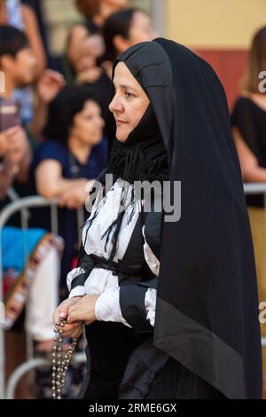 Nuoro, Sardinien, Italien - 27. August 2023: Parade der traditionellen Trachten Sardiniens anlässlich des Festes des Erlösers vom 27. August 20 Stockfoto