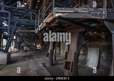 Vollständig erhaltene Eisenwerke im Museum Völklinger Hütte, UNESCO-Weltkulturerbe in Deutschland Stockfoto