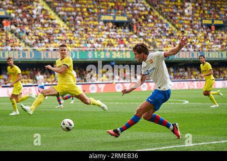 Villareal, Spanien. 27. August 2023. Marcos Alonso von Barcelona CF in Aktion während der Regular Season Runde 3 der La Liga EA Sport am 27. august 2023 im Ceramica Stadium (Villareal, La Liga EA Sport Regular Season Runde 3 am 27. august 2023). 23/4/33 Credit: SIPA USA/Alamy Live News Stockfoto