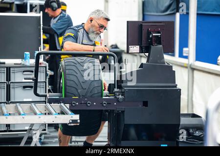 Zandvoort, Niederlande. August 2023. Pirelli Tyres, F1 Grand Prix der Niederlande auf dem Circuit Zandvoort am 24. August 2023 in Zandvoort, Niederlande. (Foto von HIGH TWO) Credit: dpa/Alamy Live News Stockfoto