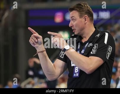 firo: 23/2023 1. Bundesliga-Handball-Supercup-Endspiel Männer THW Kiel - Rhein Neckar Lowen. Geste, THW-Coach Filip Jicha Stockfoto