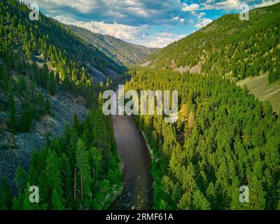 Luftaufnahme des Rock Creek im Lolo National Forest, MT. Stockfoto