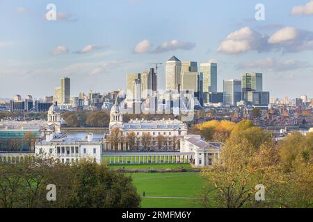 Malerischer Blick auf Canary Warf von Greenwich in London, Großbritannien Stockfoto