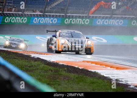 Zandvoort, Niederlande. 26. August 2023. #26 Lucas Groeneveld (NL, Team GP Elite), Porsche Mobil 1 Supercup auf dem Circuit Zandvoort am 26. August 2023 in Zandvoort, Niederlande. (Foto von HIGH TWO) Credit: dpa/Alamy Live News Stockfoto