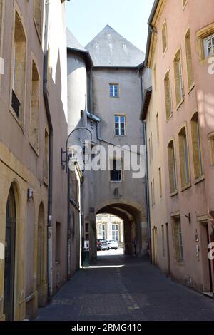 Stadttor in den Straßen Stockfoto