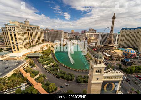 Las Vegas, Nevada, USA – 10. August 2023. Panoramablick auf die Skyline von Las Vegas aus der Luft. Ein Stadtbild auf dem Las Vegas Strip mit Hotels, Casinos und Bellagio-Brunnen. Stockfoto