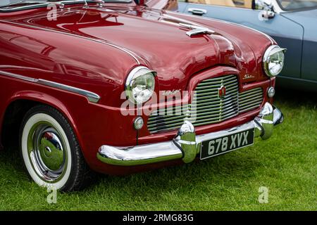 Ford Zephyr Six Nahaufnahme von Motorhaube, Scheinwerfern und Frontgrill Stockfoto