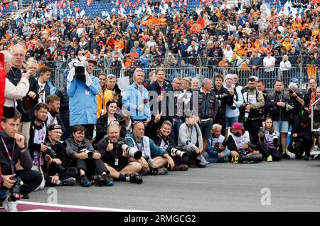 Zandvoort, Niederlande. 27. August 2023. Fotografen, F1 Grand Prix der Niederlande auf dem Circuit Zandvoort am 27. August 2023 in Zandvoort, Niederlande. (Foto von HIGH TWO) Credit: dpa/Alamy Live News Stockfoto