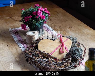 Avelengo, Italien: Holzmöbel aus Südtirol Stockfoto