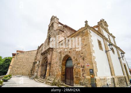 Kirche der Franziskanerväter in Aviles Stockfoto