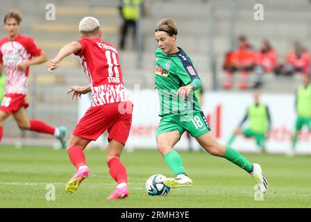 Freiburg, Deutschland. August 2023. firo : 06.08.2023, Fußball, 3. Liga, 3. Bundesliga, Saison 2023/2024, 1. Spieltag, SC Freiburg II - MSV Duisburg, Caspar Jander, MSV Duisburg, MSV, Duisburg, ganze Figur, Kredit: dpa/Alamy Live News Stockfoto