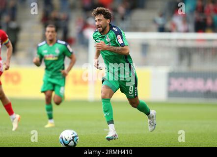 Freiburg, Deutschland. August 2023. firo : 06.08.2023, Fußball, 3. Liga, 3. Bundesliga, Saison 2023/2024, 1. Spieltag, SC Freiburg II - MSV Duisburg, Alla Bakir, MSV Duisburg, MSV, Duisburg, ganze Figur, Kredit: dpa/Alamy Live News Stockfoto