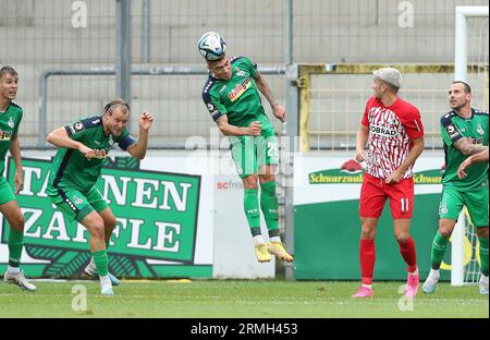 Freiburg, Deutschland. August 2023. firo : 06.08.2023, Fußball, 3. Liga, 3. Bundesliga, Saison 2023/2024, 1. Spieltag, SC Freiburg II - MSV Duisburg, Joshua Bitter, MSV Duisburg, MSV, Duisburg, ganze Figur, Kopfzeile, Kredit: dpa/Alamy Live News Stockfoto