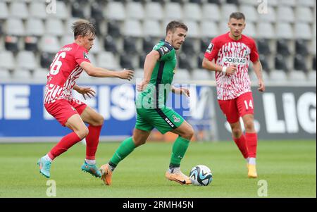 Freiburg, Deutschland. August 2023. firo : 06.08.2023, Fußball, 3. Liga, 3. Bundesliga, Saison 2023/2024, 1. Spieltag, SC Freiburg II - MSV Duisburg, Benjamin girth, MSV Duisburg, MSV Duisburg, ganze Figur, Kredit: dpa/Alamy Live News Stockfoto