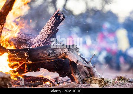 La Rioja, Argentinien. 28. August 2023. Feuer während der ersten Etappe der Desafio Ruta 40 2023 um La Rioja, 4. Runde der Rallye-RAID-Weltmeisterschaft 2023, am 28. August 2023 in La Rioja, Argentinien - Foto Julien Delfosse/DPPI Credit: DPPI Media/Alamy Live News Stockfoto