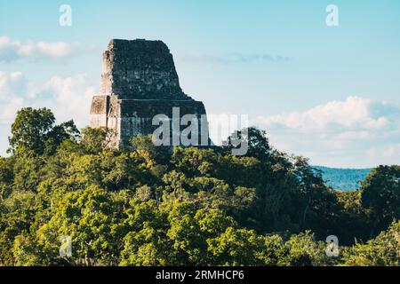 Tempel I, Teil der Ruinen einer antiken Maya-Stadt im archäologischen Park Tikal, Guatemala Stockfoto