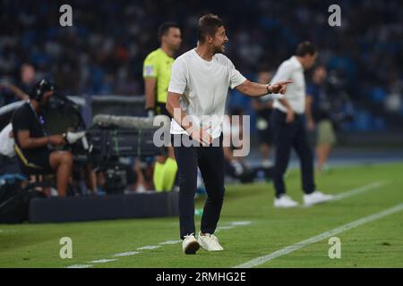 Neapel, Italien. 27. August 2023. Alessio Dionisi Cheftrainer von US Sassuolo beim Spiel der Serie A zwischen SSC Napoli und US Sassuolo Calcio im Stadio Di Stockfoto