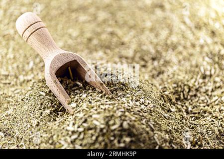 Yerba Mate, auch Mate oder Congonha genannt, wird als Mate Tea, chimarrão oder Tereré konsumiert Stockfoto