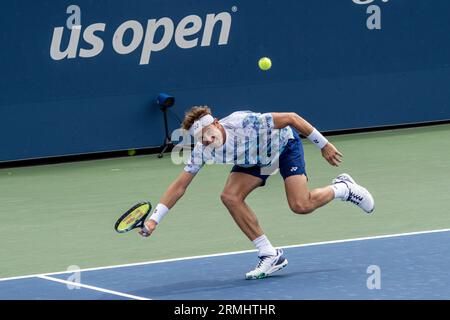 Casper Ruud (NOR) nahm an der 1. Runde der Männer bei den US Open Tennis 2023 Teil Stockfoto