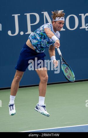 Casper Ruud (NOR) nahm an der 1. Runde der Männer bei den US Open Tennis 2023 Teil Stockfoto