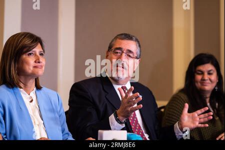 Guatemala-Stadt, Guatemala-Stadt, Guatemala. 28. August 2023. Das Oberste Wahltribunal Guatemalas erklärte am Montag den progressiven BERNARDO ArÃ-VALO zum Sieger der Präsidentschaftswahl des Landes, kurz nachdem eine andere Regierungsbehörde seine Seed-Movement-Partei suspendierte. (Bild: © Fernando Chuy/ZUMA Press Wire) NUR REDAKTIONELLE VERWENDUNG! Nicht für kommerzielle ZWECKE! Stockfoto