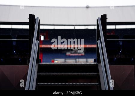 Rotterdam, Niederlande. 27. August 2023. Rotterdam - Allgemeine Ansicht während des Eredivisie-Spiels zwischen Feyenoord und Almere City im Stadion Feijenoord de Kuip am 27. August 2023 in Rotterdam, Niederlande. Anrede: Box to Box Pictures/Alamy Live News Stockfoto