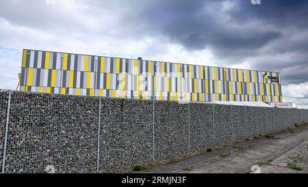 Nordirland, Belfast: Die Titanic Studios haben einen Blick vom Fußweg entlang der Kais im Titanic Quarter der Stadt, auf dem Gelände des ehemaligen Harlan Stockfoto
