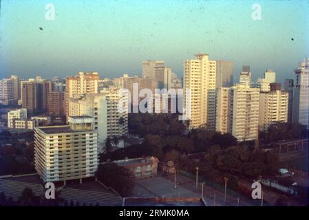 Sky Line von Bombay City, Blick auf die Cuffe Parade von Sea Side, Mumbai, Indien. Stockfoto