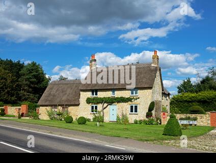 Reetdachhaus in Buckinghamshire, England, Großbritannien Stockfoto