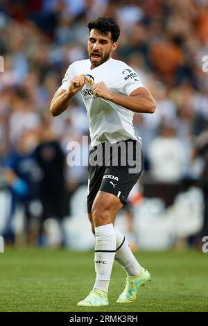 Valencia, Spanien. Mai 2023. Eray Comert von Valencia CF feiert den Sieg nach dem Spiel der LaLiga Santander zwischen Valencia CF und Real Madrid CF im Mestalla Stadion, 21. Mai 2023, Valencia, Spanien. (Foto von David Aliaga/NurPhoto) Credit: NurPhoto SRL/Alamy Live News Stockfoto