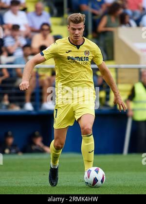 Vila Real, Spanien. 27. August 2023. Sorloth von Villarreal CF in Aktion beim LaLiga EA Sports Match zwischen Villarreal CF und FC Barcelona im Estadio de la Ceramica, 27. August 2023, Vila-Real, Spanien (Foto: David Aliaga/NurPhoto) Credit: NurPhoto SRL/Alamy Live News Stockfoto