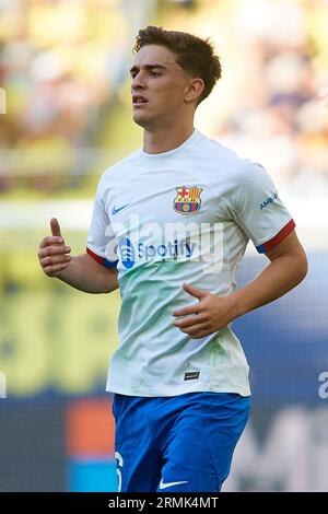 Vila Real, Spanien. 27. August 2023. Gavi vom FC Barcelona schaut beim LaLiga EA Sports Match zwischen Villarreal CF und FC Barcelona im Estadio de la Ceramica, 27. August 2023, Vila-Real, Spanien (Foto: David Aliaga/NurPhoto) Credit: NurPhoto SRL/Alamy Live News Stockfoto