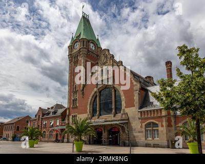 Der idyllische Bahnhof der Stadt Colmar im französischen Elsass, diese Stadt wird auch Little Venice genannt Stockfoto