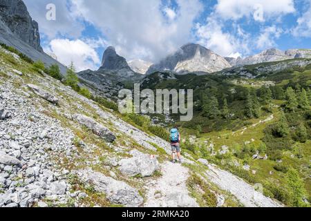 Wanderer auf dem Weg zum Hochkoenig, Salzburger Land, Österreich Stockfoto